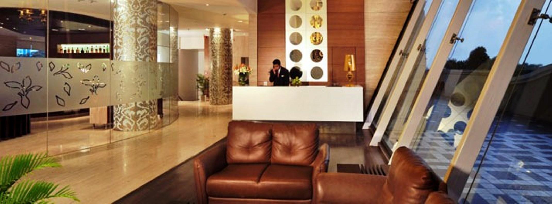 Majestic Court Sarovar Portico Navi Mumbai Zewnętrze zdjęcie