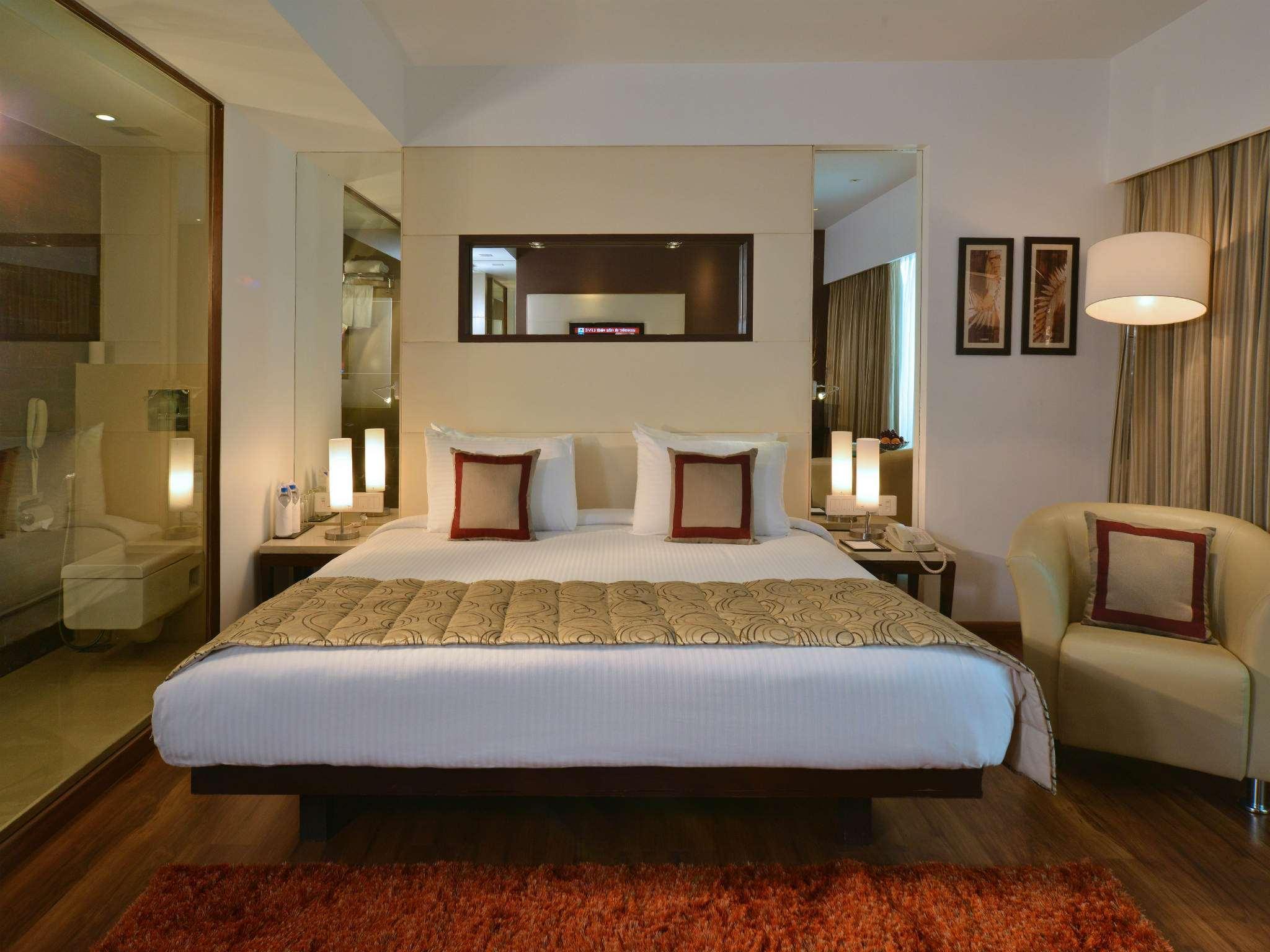 Majestic Court Sarovar Portico Navi Mumbai Zewnętrze zdjęcie
