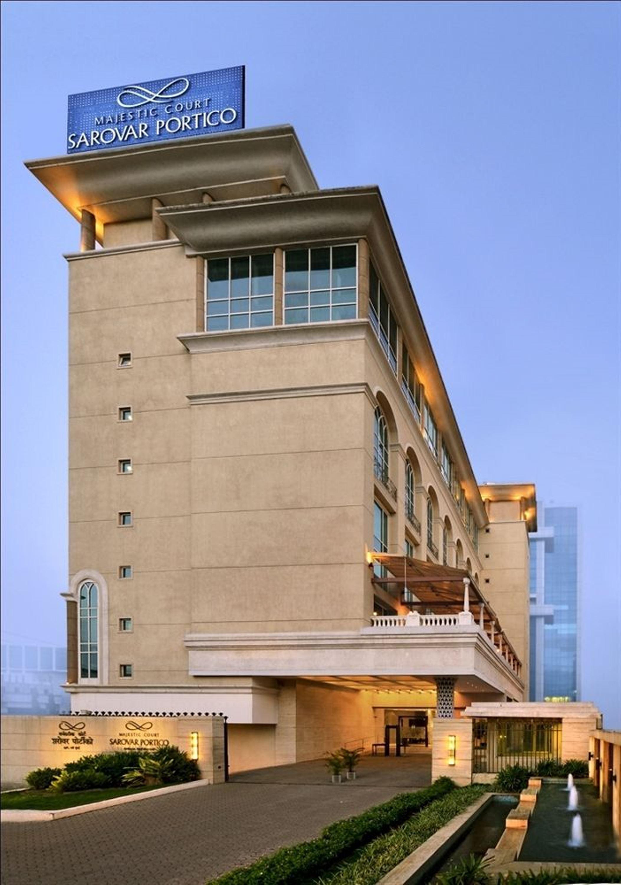 Majestic Court Sarovar Portico Navi Mumbai Zewnętrze zdjęcie