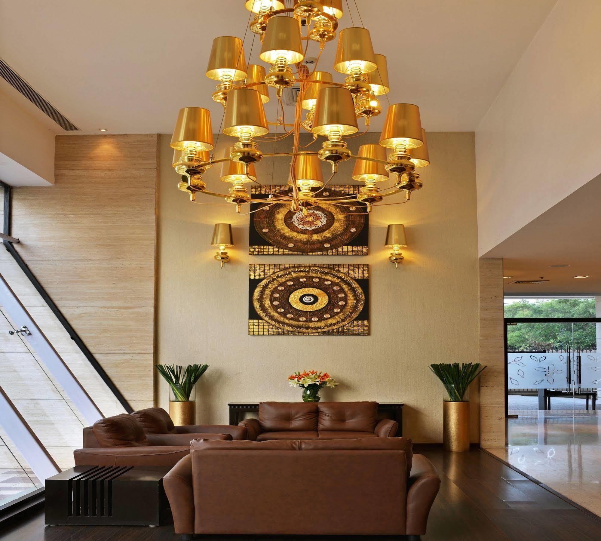 Majestic Court Sarovar Portico Navi Mumbai Zewnętrze zdjęcie