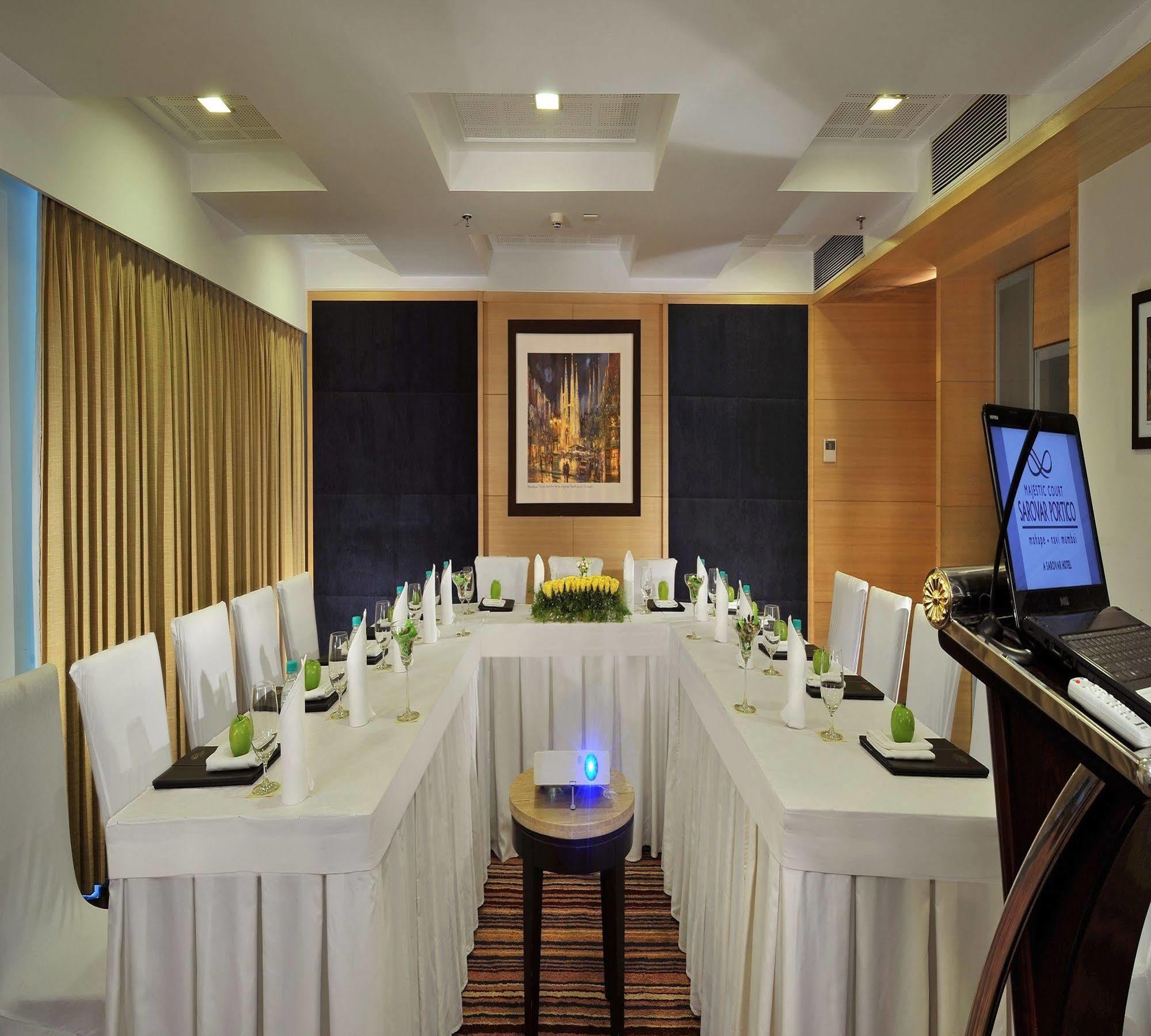 Majestic Court Sarovar Portico Navi Mumbai Zewnętrze zdjęcie