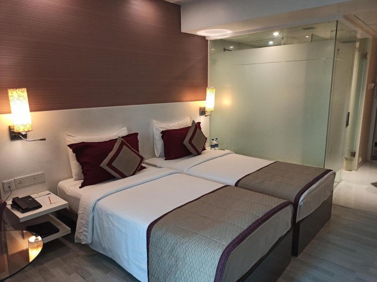 Majestic Court Sarovar Portico Navi Mumbai Zewnętrze zdjęcie